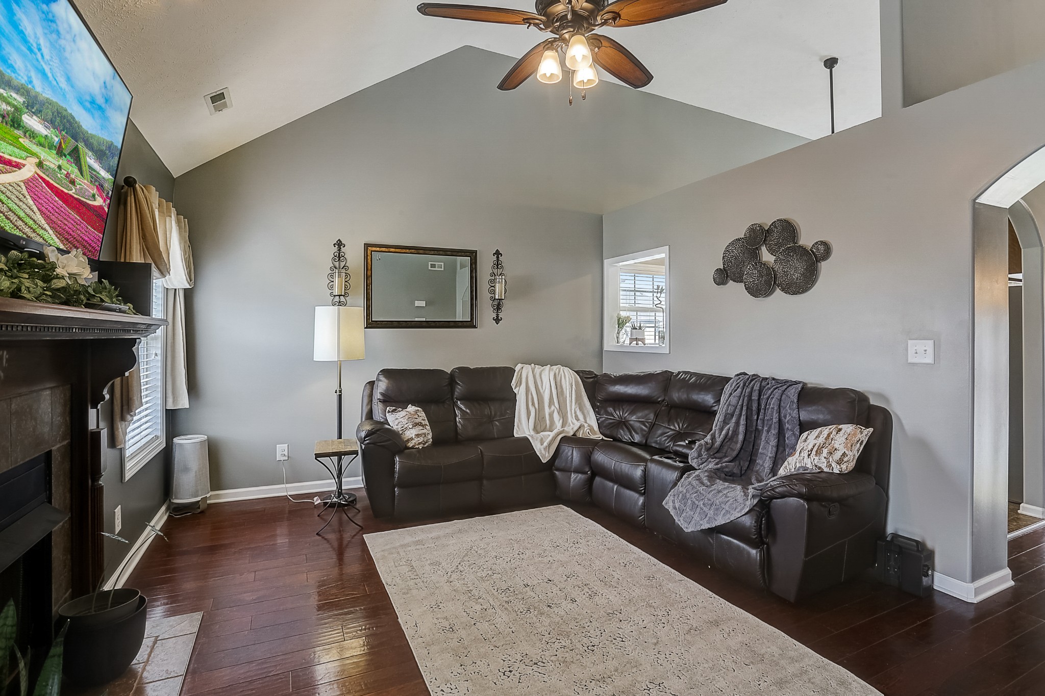 1442 Raven Road Clarksville, TN 37042 - Photo 3 of 30 Gallery Image 3