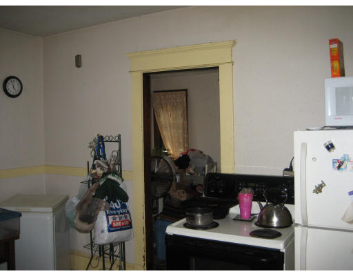39-41 Sycamore Street Springfield, MA 01109 - Photo 3 of 3 Gallery Image 3