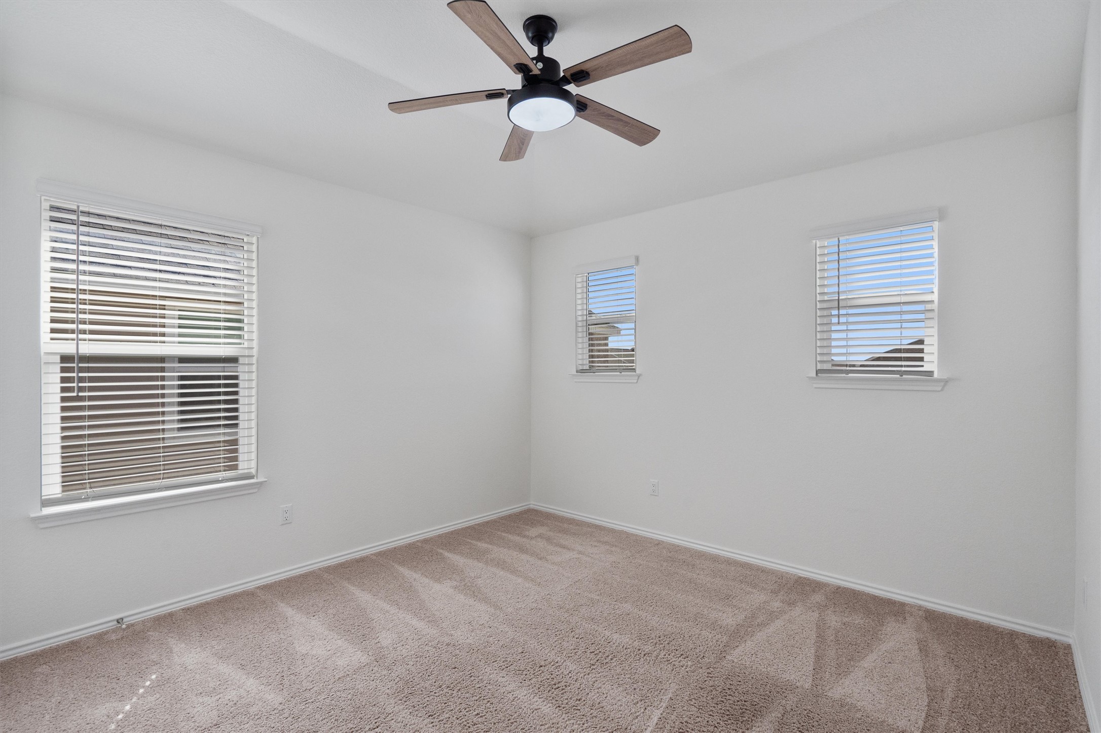1032 Santiam Street Georgetown, TX 78626 - Photo 32 of 40