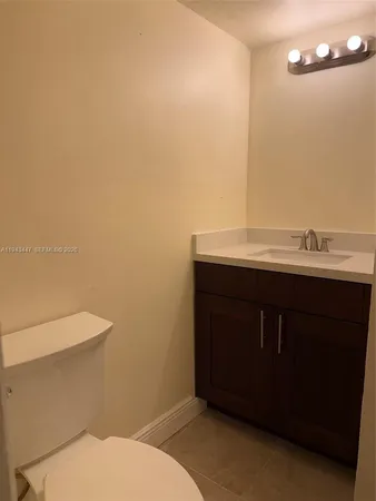 $2,450 | 15163 Northeast 6th Avenue, Unit 15, Miami, FL 33162