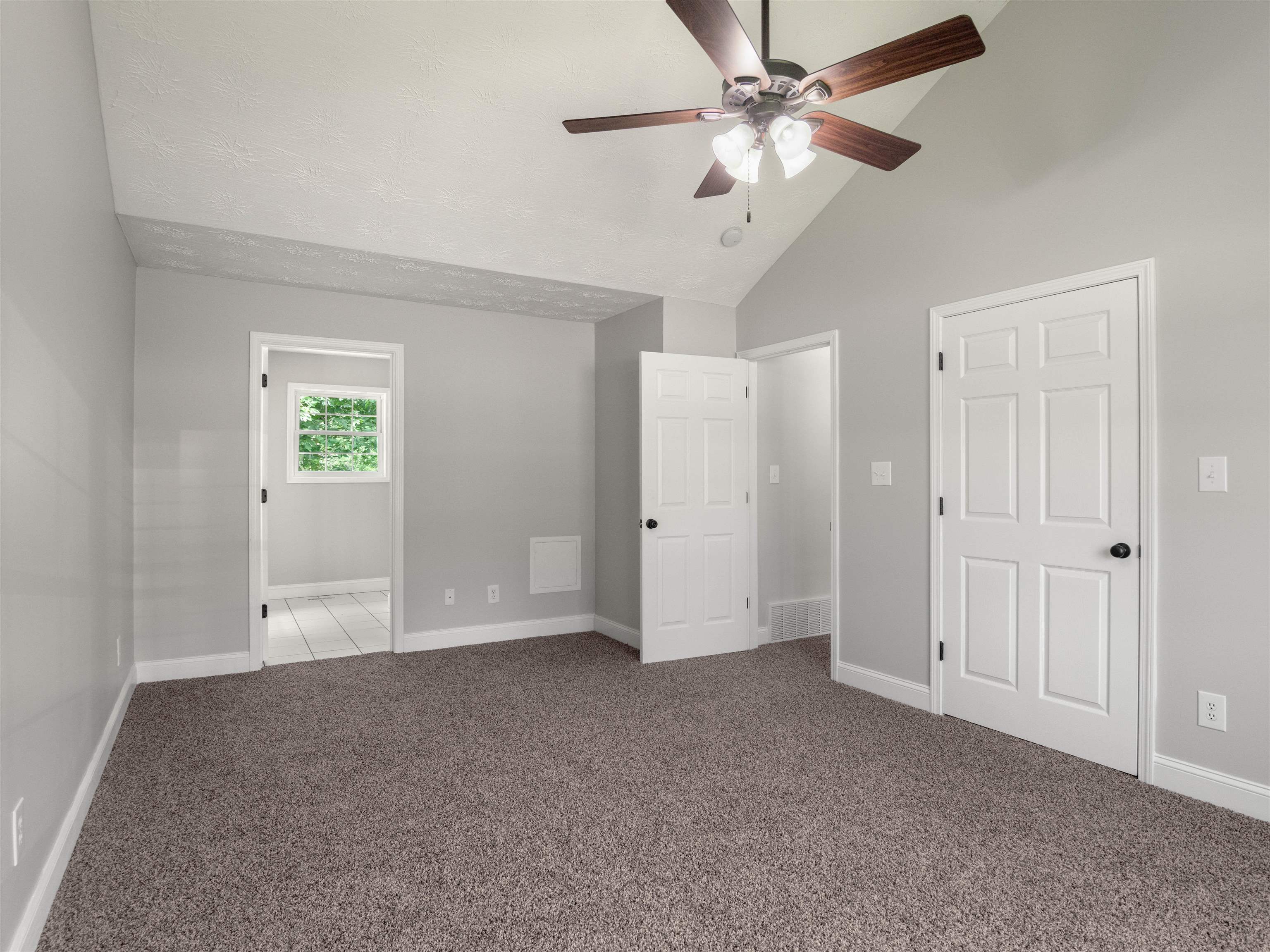 100 Oak Ridge Lane Huntington, WV 25704 - Photo 18 of 27 Gallery Image 18