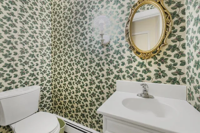 $679,900 | 11 Strawberry Hill Road, Bedford, NH 03110