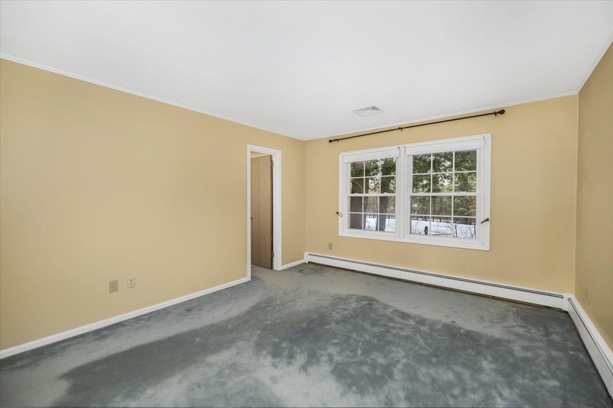 11 Strawberry Hill Road Bedford, NH 03110 - Photo 24 of 53