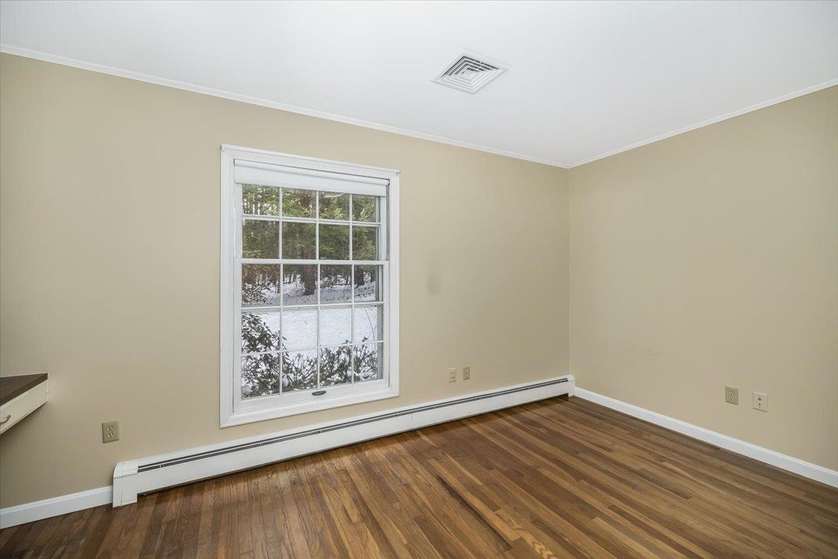 11 Strawberry Hill Road Bedford, NH 03110 - Photo 27 of 53