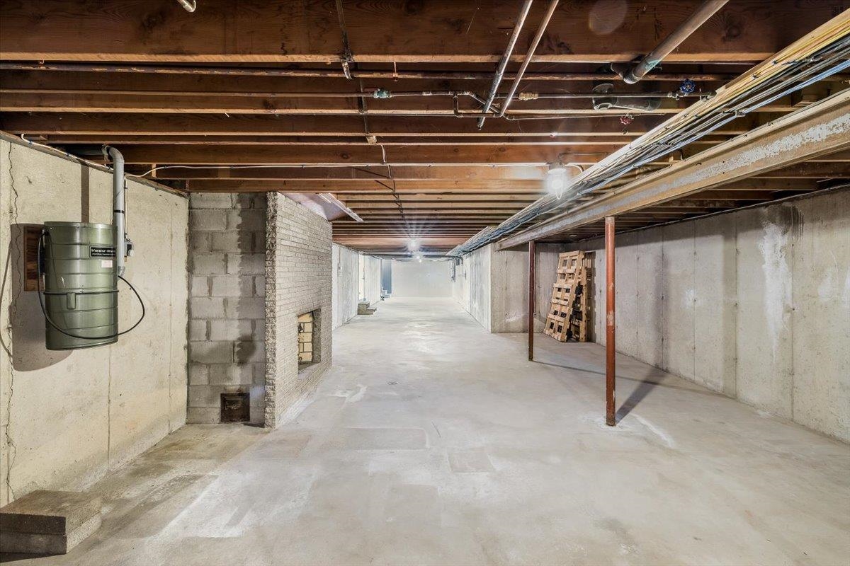 11 Strawberry Hill Road Bedford, NH 03110 - Photo 39 of 53