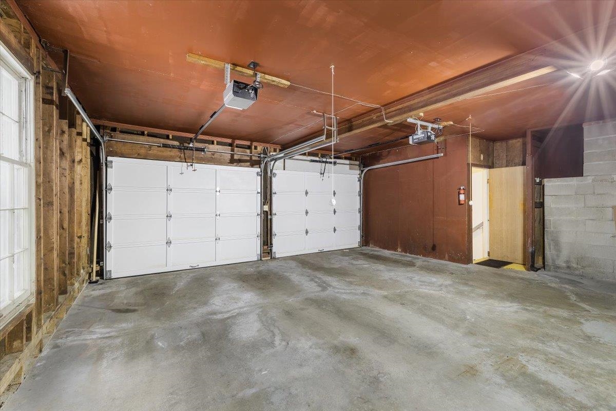 11 Strawberry Hill Road Bedford, NH 03110 - Photo 41 of 53