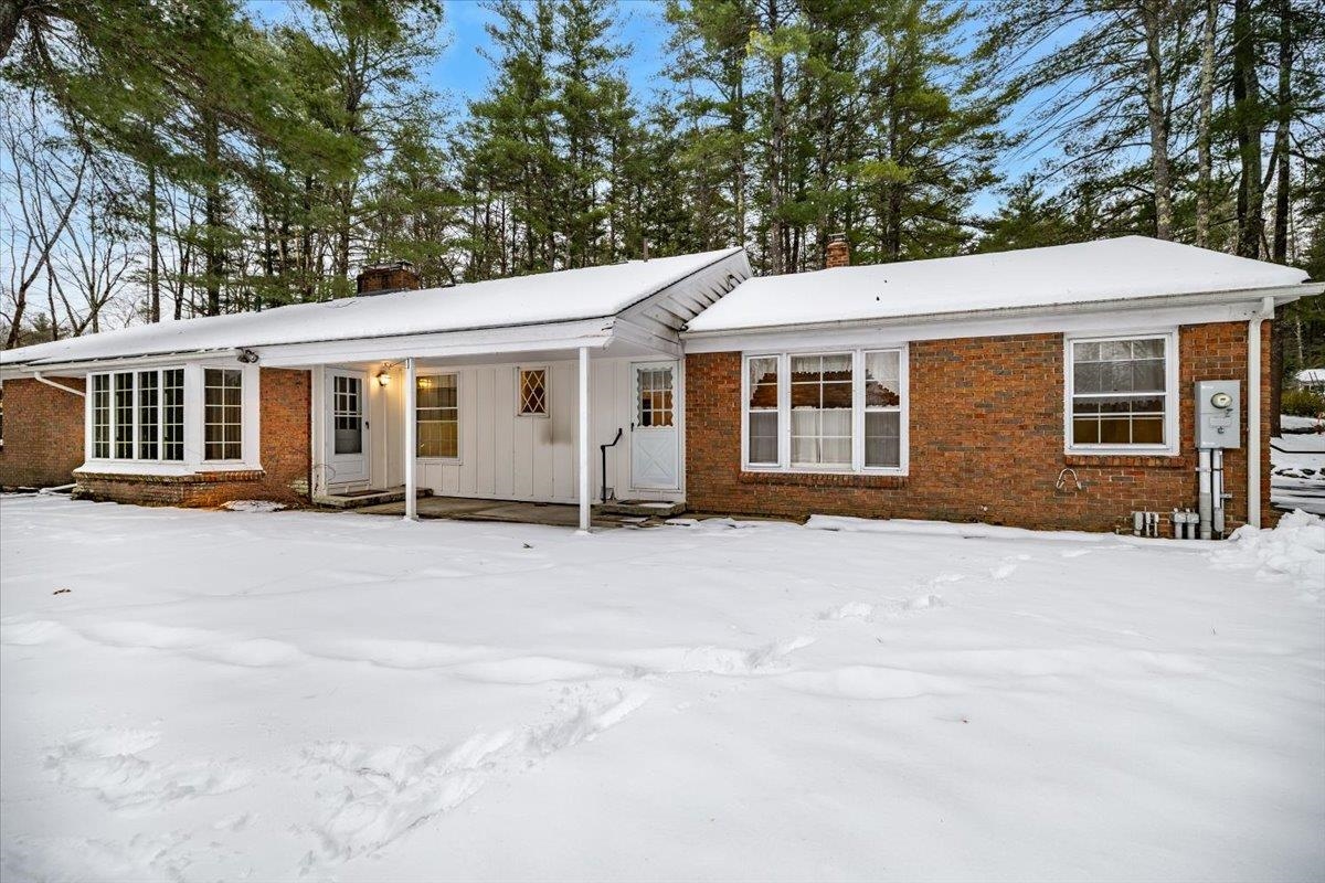 11 Strawberry Hill Road Bedford, NH 03110 - Photo 43 of 53