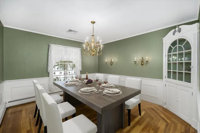 $679,900 | 11 Strawberry Hill Road, Bedford, NH 03110