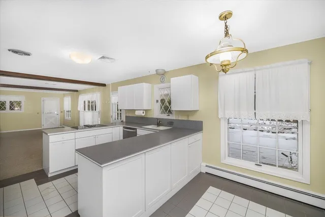 $679,900 | 11 Strawberry Hill Road, Bedford, NH 03110