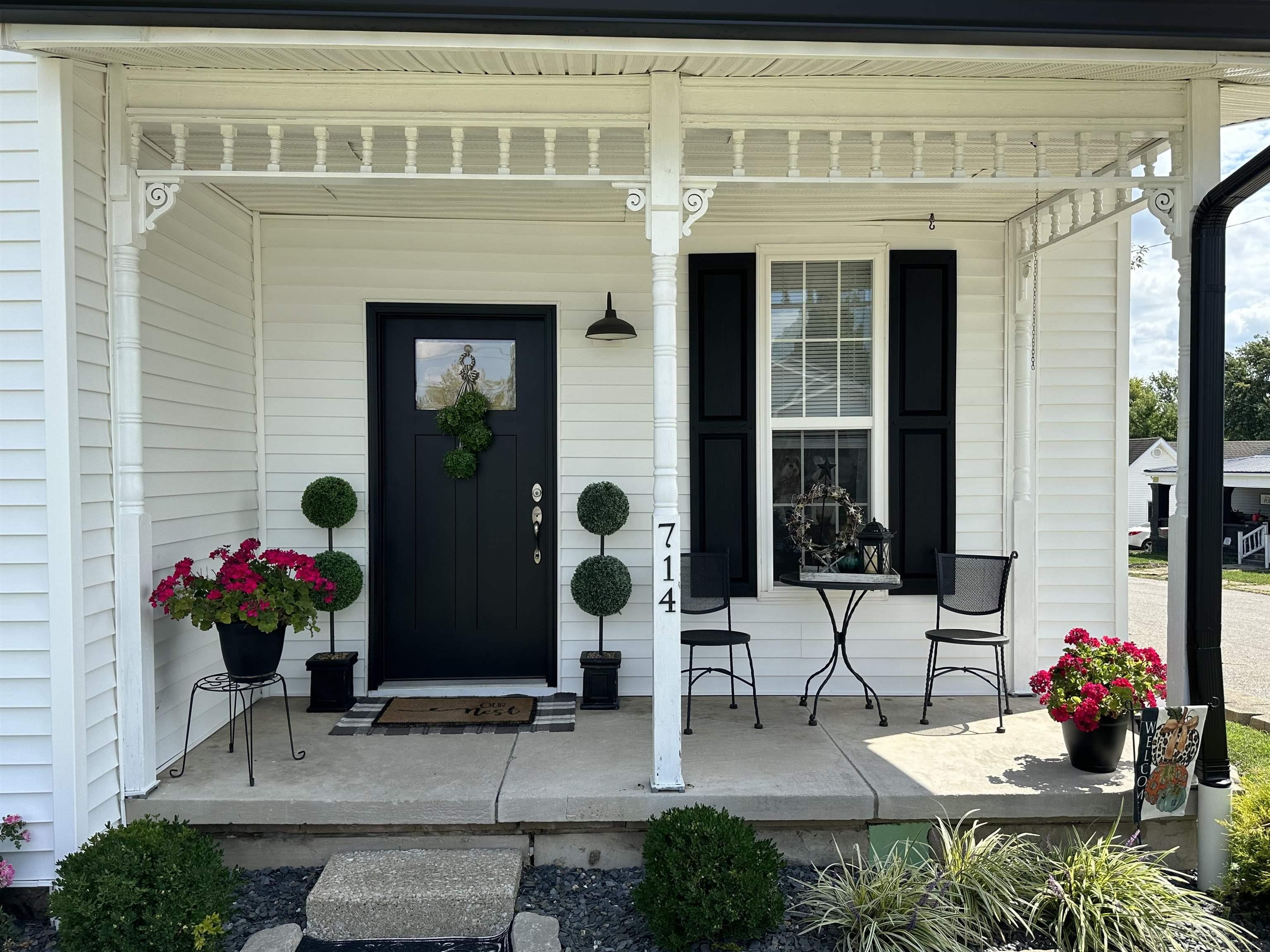 714 Q Street Bedford, IN 47421 - Photo 2 of 36