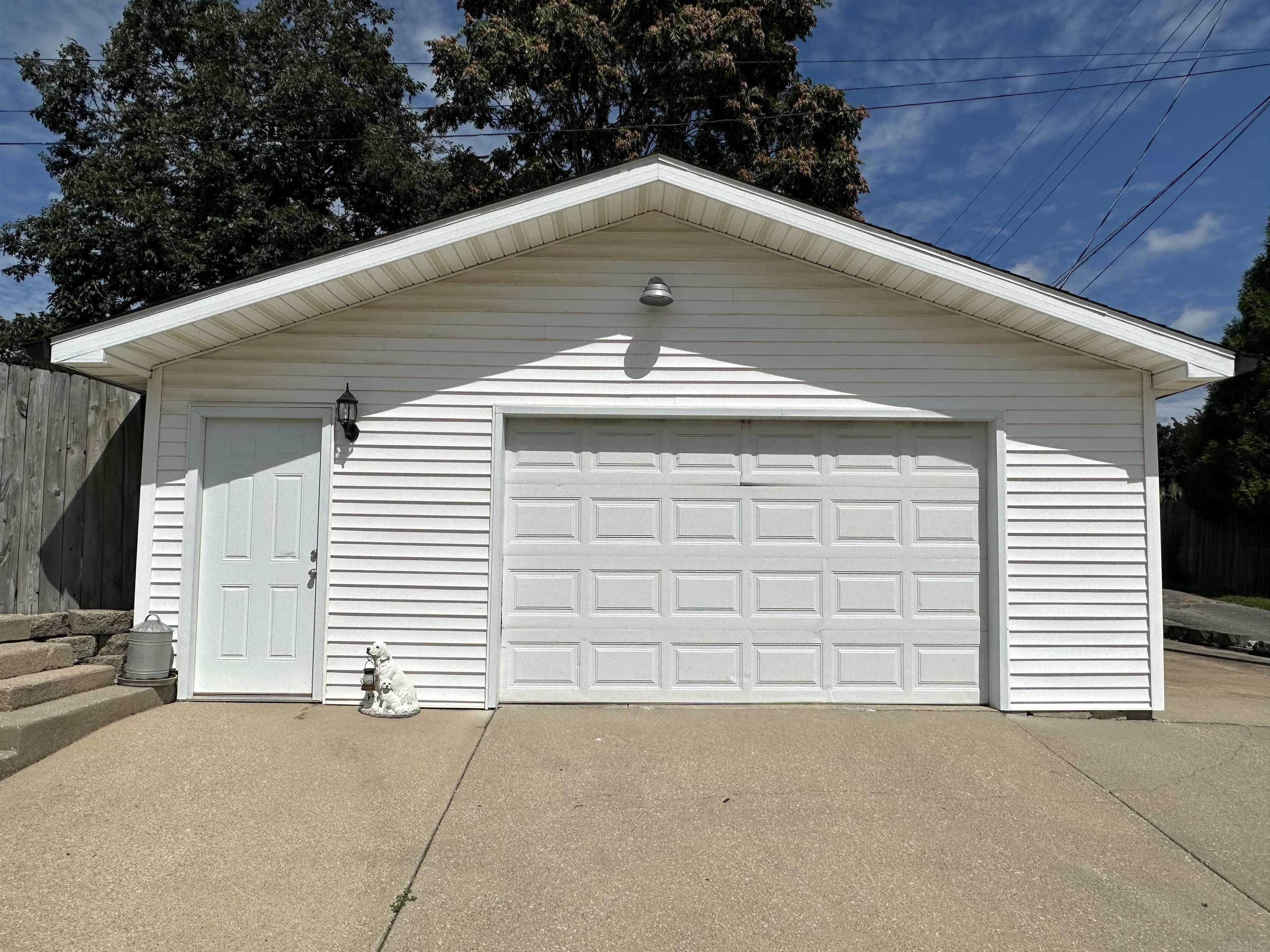 714 Q Street Bedford, IN 47421 - Photo 7 of 36