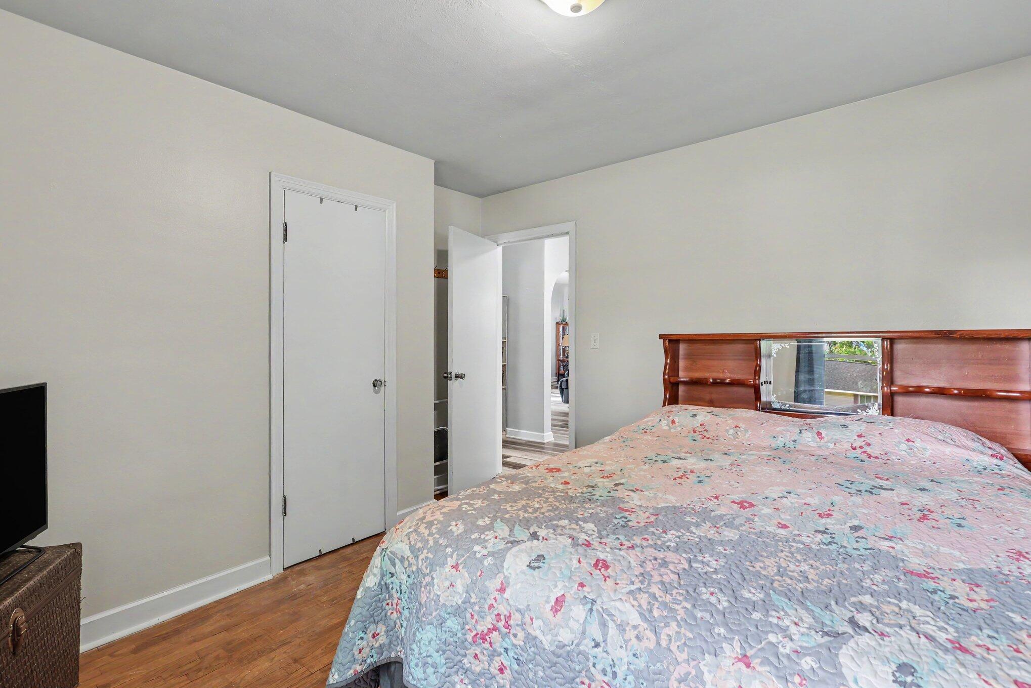 1363 Quarterline Road Muskegon, MI 49442 - Photo 13 of 22 017_file_7504