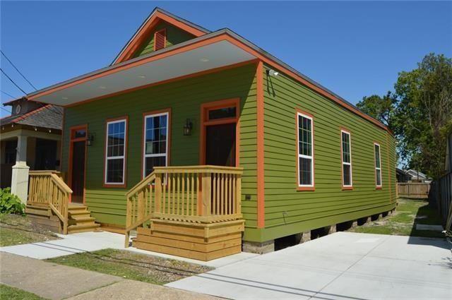927 9th Street Gretna, LA 70053 - Photo 2 of 14