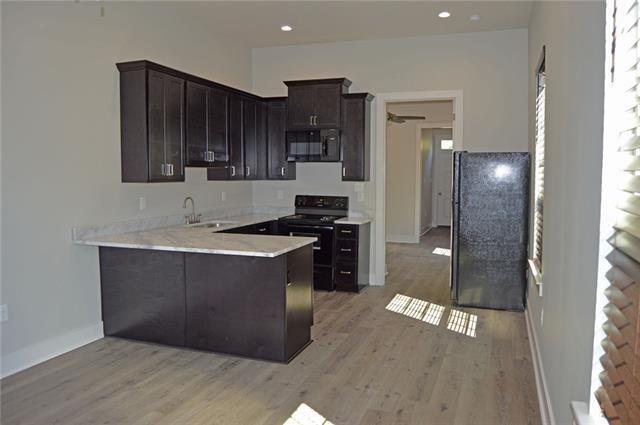 927 9th Street Gretna, LA 70053 - Photo 7 of 14