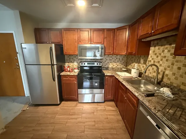 $2,500 | 14 Heron Street, Unit 208, Boston, MA 02132