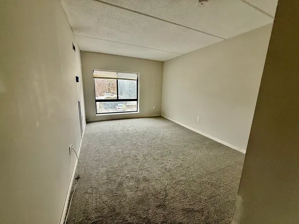 $2,500 | 14 Heron Street, Unit 208, Boston, MA 02132