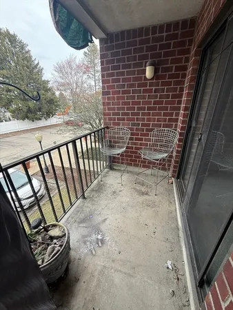 $2,500 | 14 Heron Street, Unit 208, Boston, MA 02132