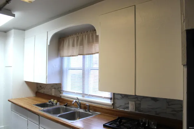 $290,000 | 107 West Felicity Street, Angola, IN 46703