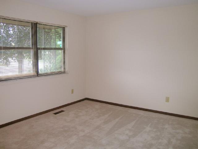 6626 Treeview Court Columbus, OH 43231 - Photo 2 of 13