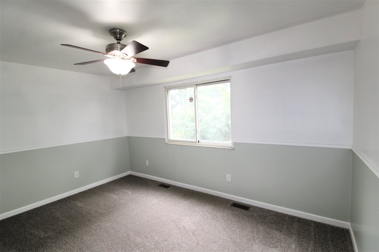 6046 East Carpenter Road Flint, MI 48506 - Photo 11 of 19 31390178-10.JPG