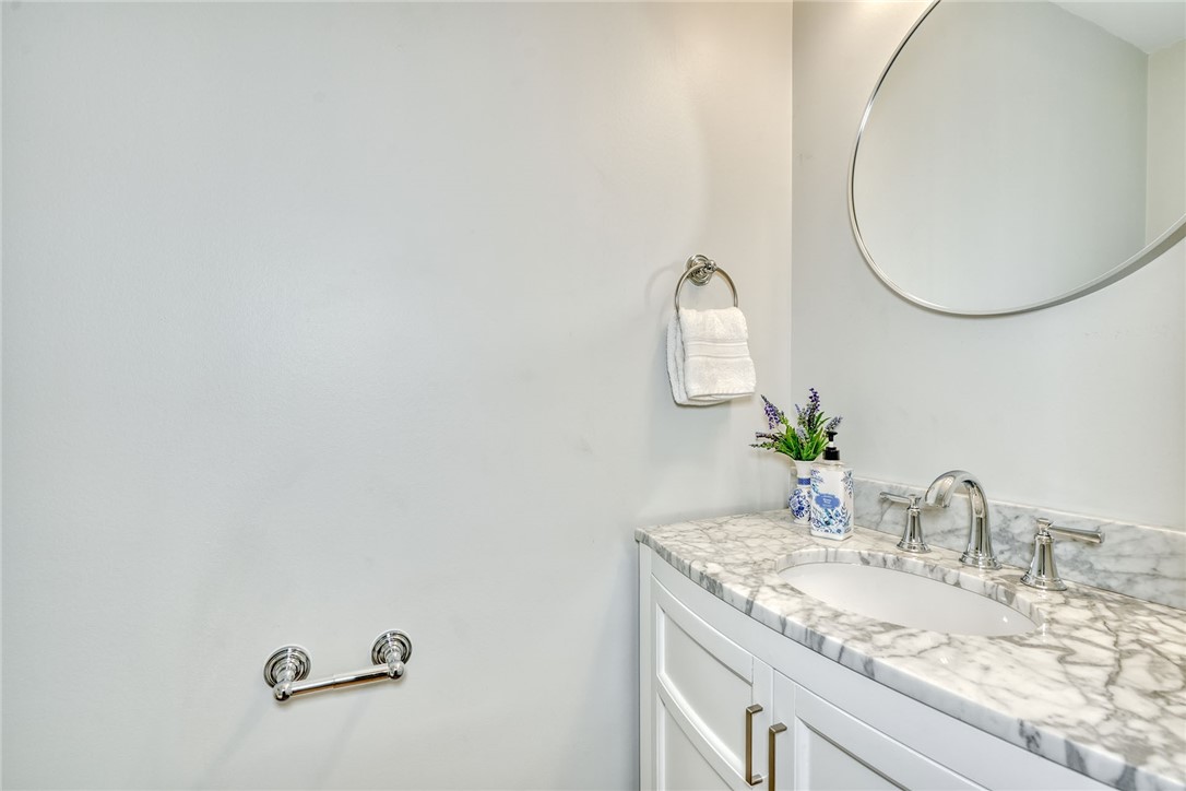 76 Valley View Crescent Irondequoit, NY 14617 - Photo 21 of 47