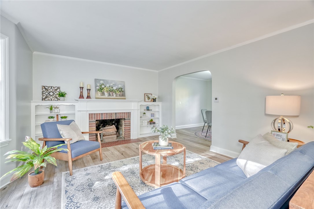 76 Valley View Crescent Irondequoit, NY 14617 - Photo 6 of 47