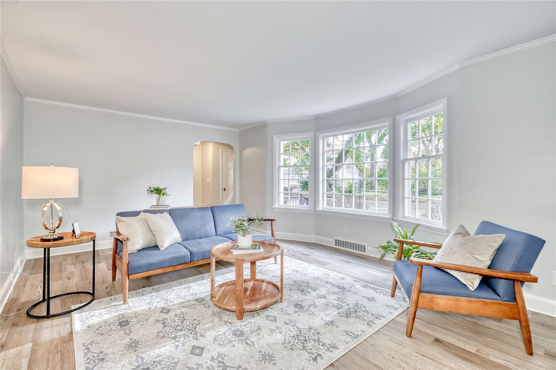 76 Valley View Crescent Irondequoit, NY 14617 - Photo 10 of 47