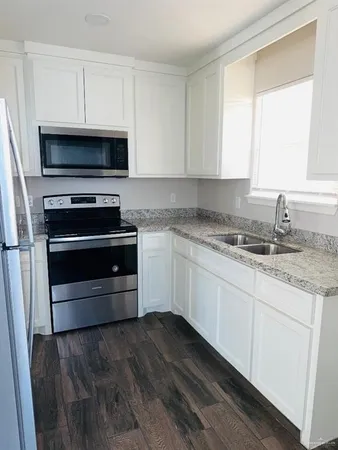 $900 | 2106 Taxco Court, Unit 1, Edinburg, TX 78542