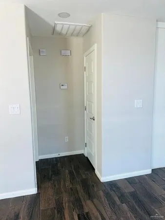 $900 | 2106 Taxco Court, Unit 1, Edinburg, TX 78542