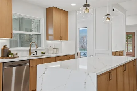 $719,900 | 7728 Lemmonwood Drive, Dallas, TX 75231