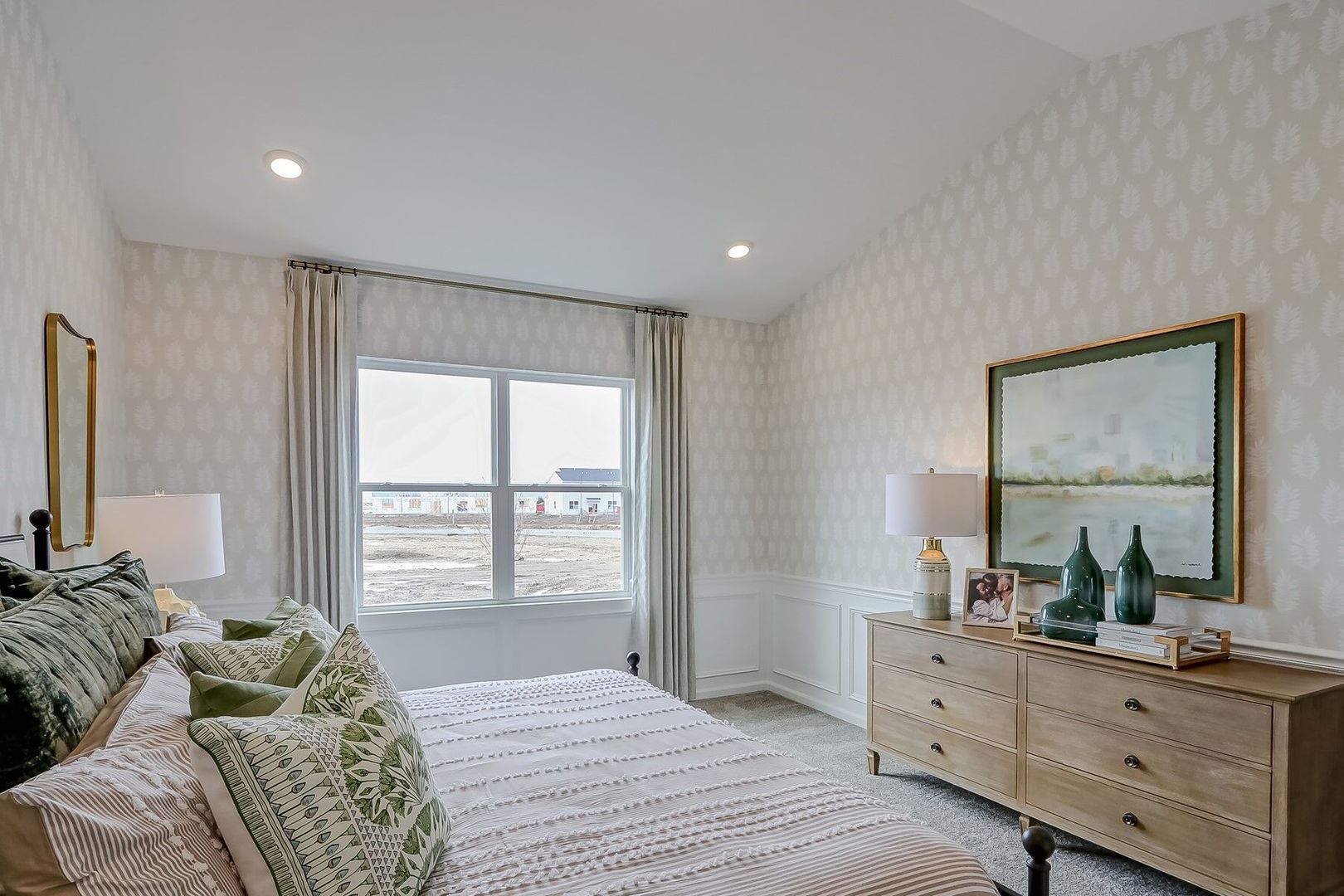 548 Endicott Road South Elgin, IL 60177 - Photo 23 of 32 a bedroom with a bed and a window