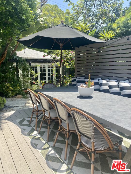 1434 North Spaulding Avenue Los Angeles, CA 90046 - Photo 16 of 19