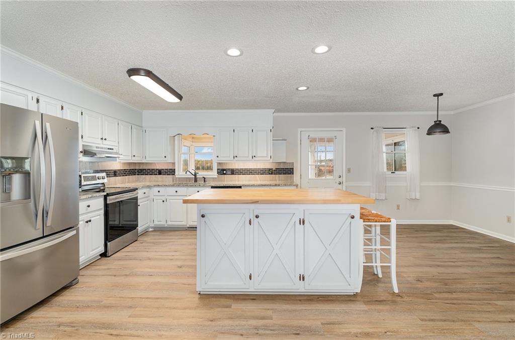4104 Wickenham Road Walkertown, NC 27051 - Photo 12 of 30 Gallery Image 12