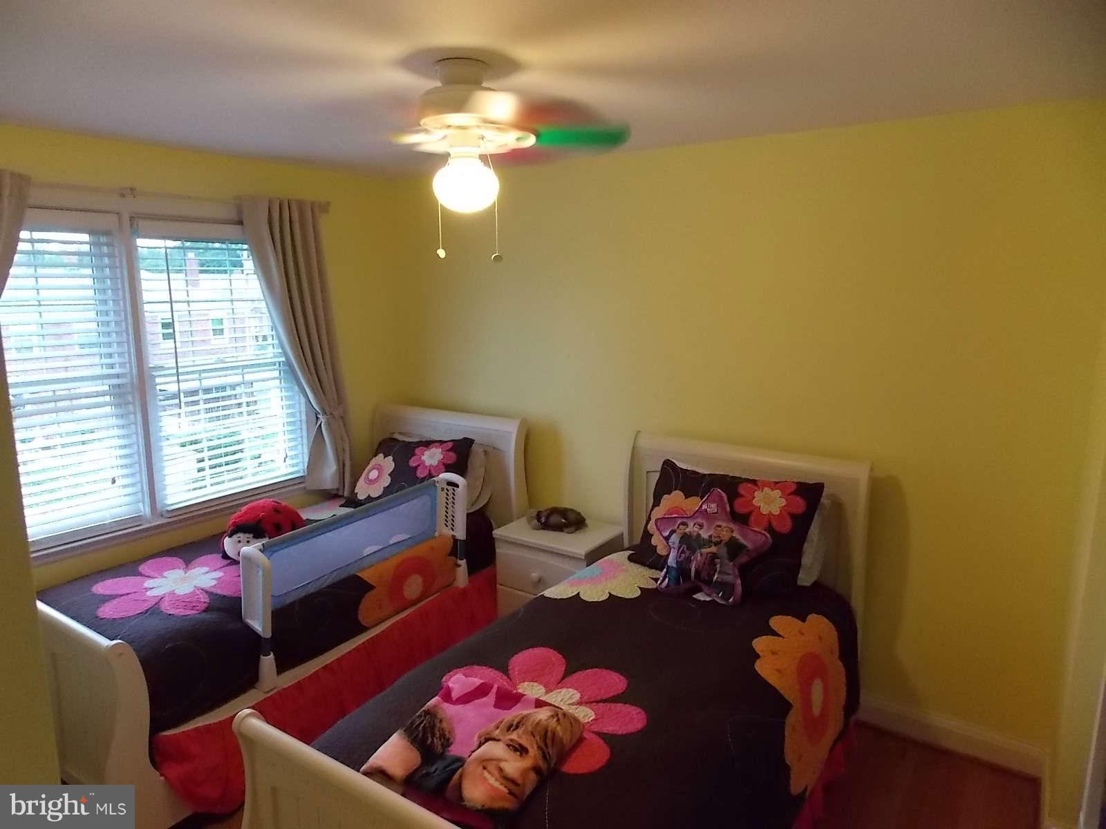 6121 Mt Ridge Road Baltimore, MD 21228 - Photo 11 of 20 Bedroom