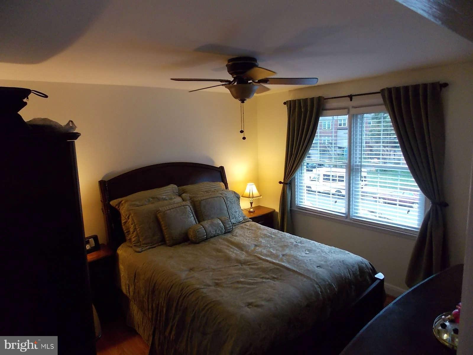6121 Mt Ridge Road Baltimore, MD 21228 - Photo 10 of 20 Bedroom (Master)