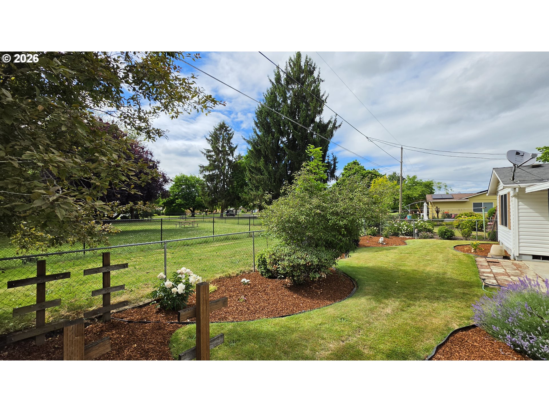 1289 Astor Way Woodburn, OR 97071 - Photo 32 of 34