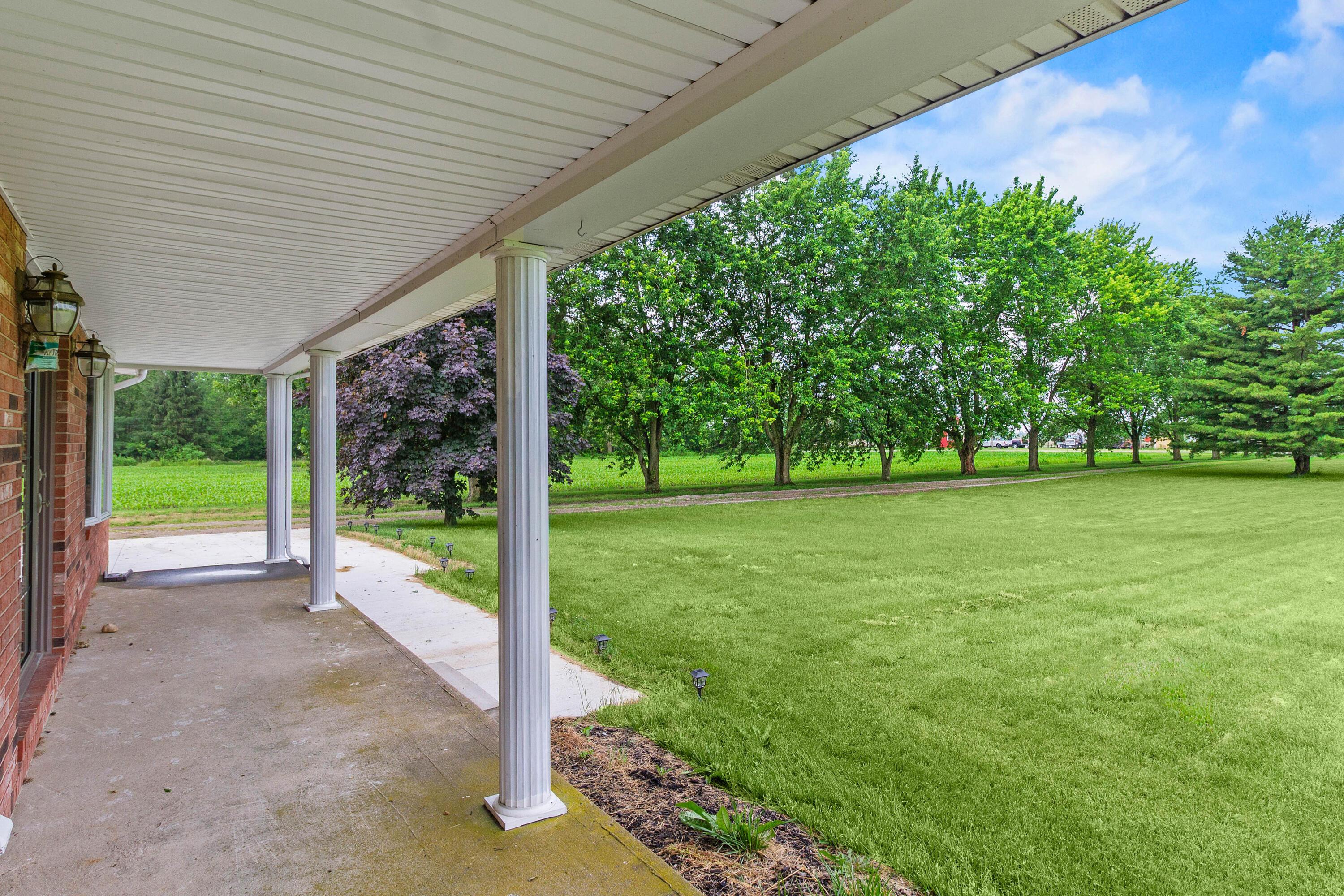 5773 Short Road New Carlisle, OH 45344 - Photo 6 of 58 06-IMG_6838
