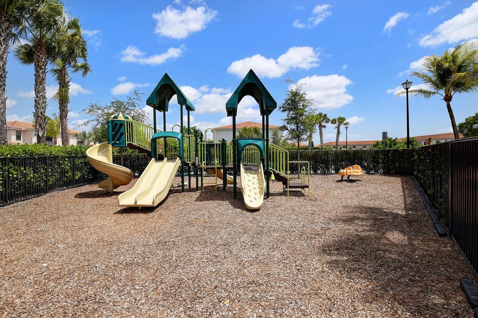 10199 Akenside Drive Boca Raton, FL 33428 - Photo 22 of 32 CBB6F1E3-8896-4E8A-A8EC-DEFE274D1D6E