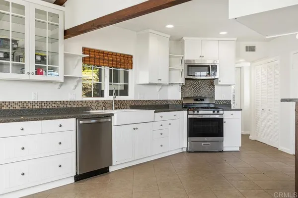 $4,950 | 835 Barsby Street, Unit MAIN HOUSE, Vista, CA 92084