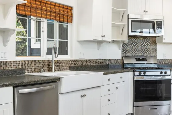 $4,950 | 835 Barsby Street, Unit MAIN HOUSE, Vista, CA 92084