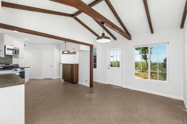 $4,950 | 835 Barsby Street, Unit MAIN HOUSE, Vista, CA 92084