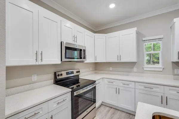 $1,900 | 90 Date Palm Lane, Freeport, FL 32439