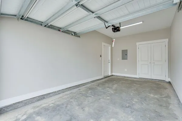$1,900 | 90 Date Palm Lane, Freeport, FL 32439