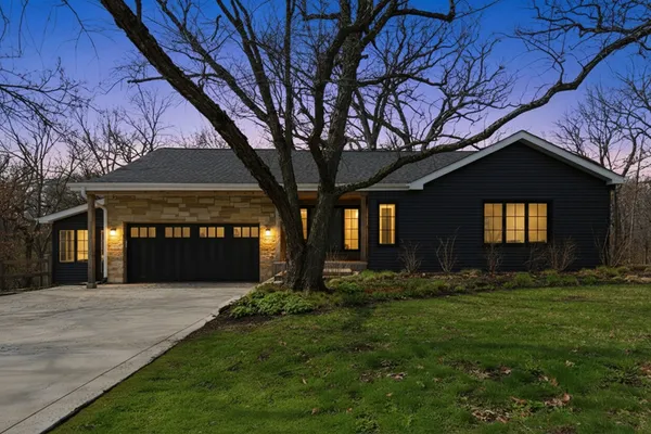 $589,500 | 11904 South 86th Avenue, Palos Park, IL 60464