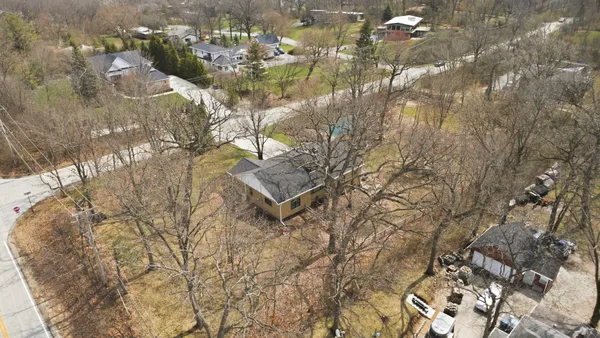 $589,500 | 11904 South 86th Avenue, Palos Park, IL 60464