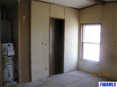 2128 Hathaway Road Fort Wayne, IN 46818 - Photo 8 of 9 Gallery Image 8