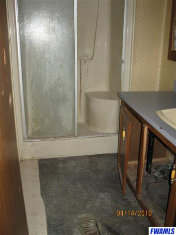 2128 Hathaway Road Fort Wayne, IN 46818 - Photo 9 of 9 Gallery Image 9