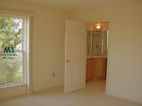 50108 Raleigh Court Macomb, MI 48044 - Photo 5 of 9 619920-4.JPG