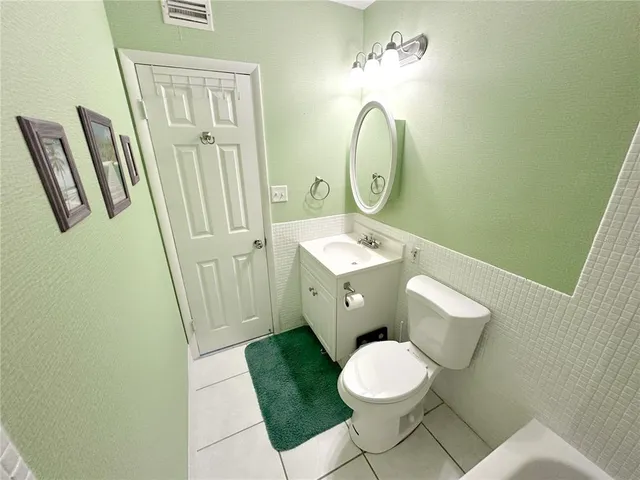 $159,000 | 1600 West Lake Parker Drive, Unit A6, Lakeland, FL 33805