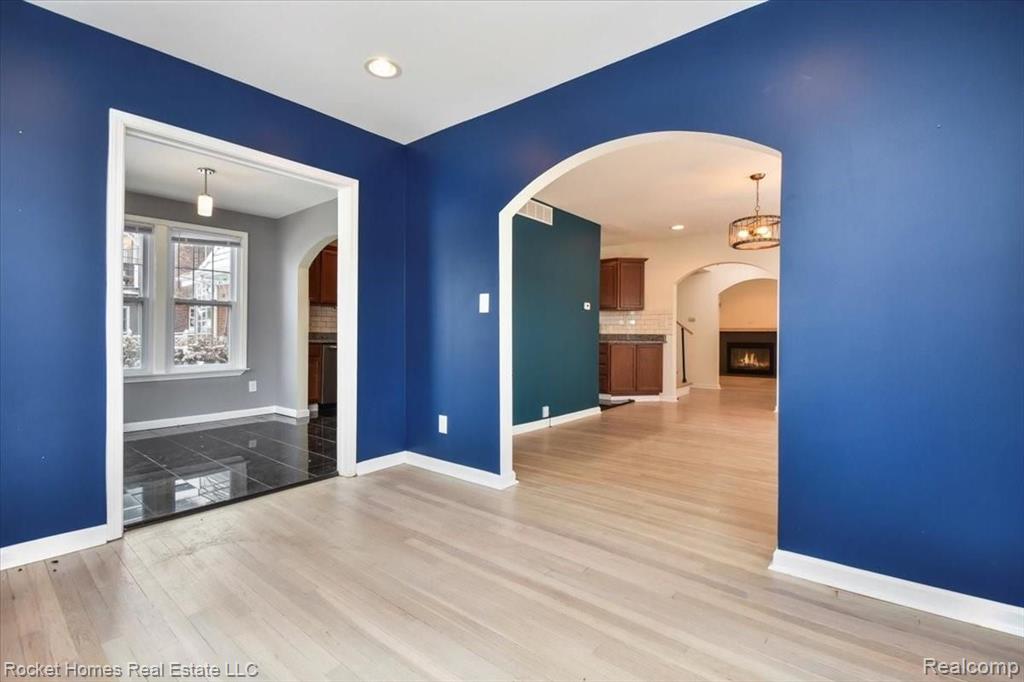 1452 Bishop Road Grosse Pointe Park, MI 48230 - Photo 17 of 48